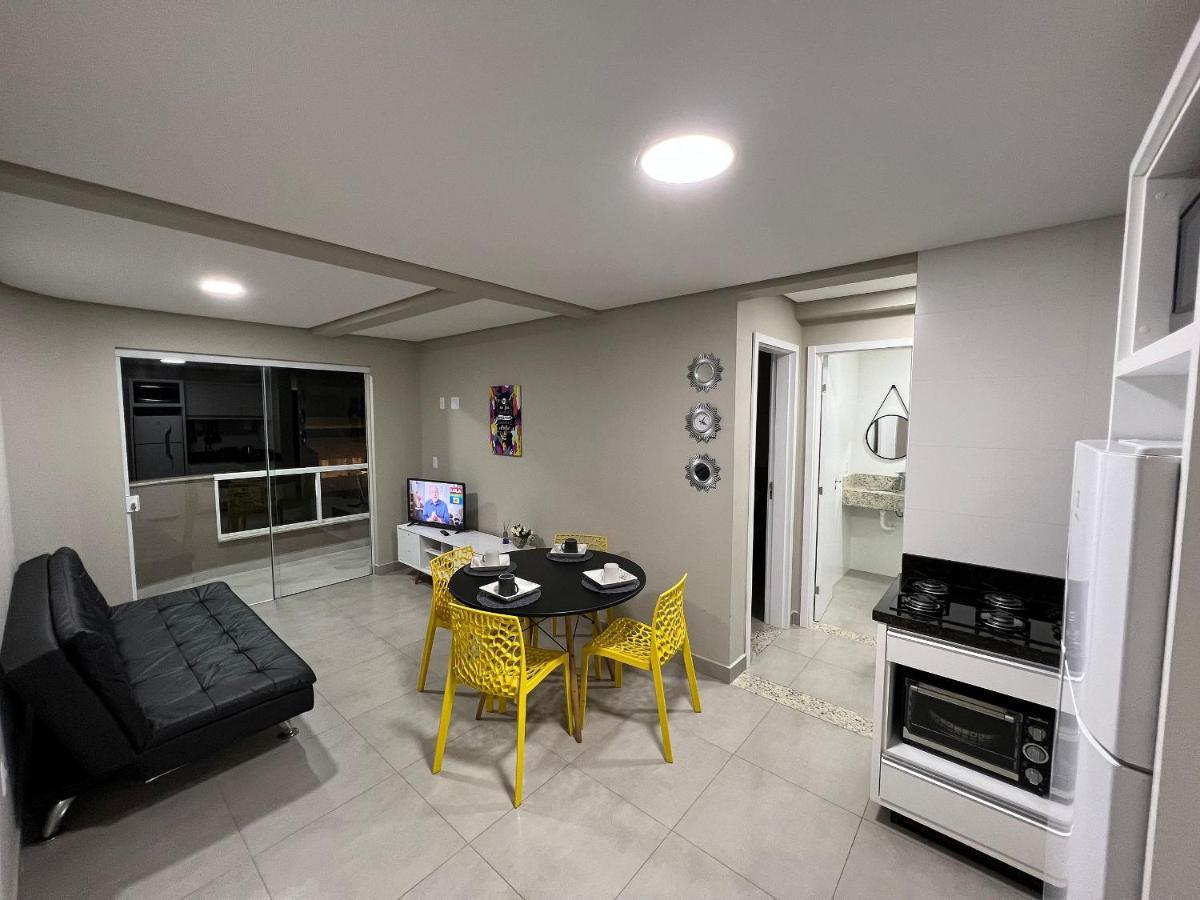 Residencial Tia Dilma Apartment บอมบินญัส ภายนอก รูปภาพ