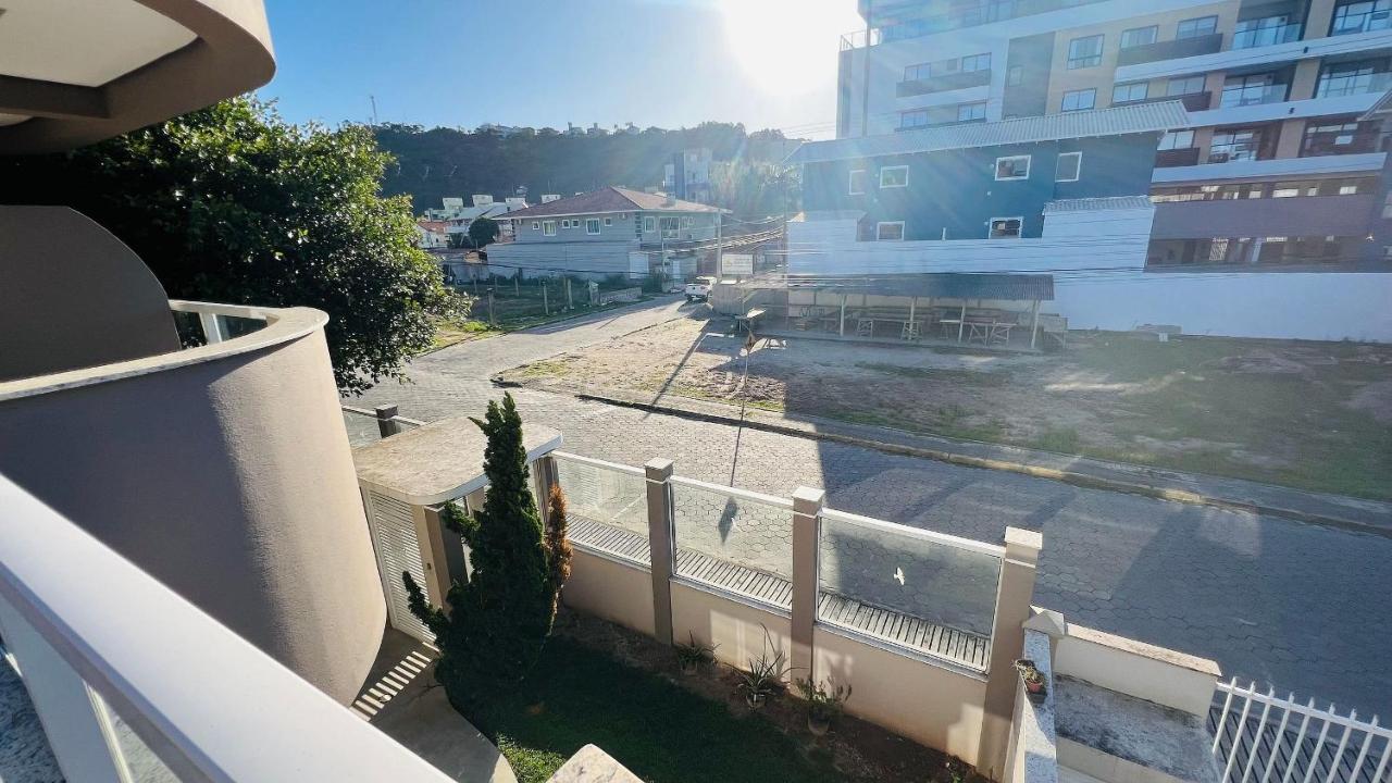 Residencial Tia Dilma Apartment บอมบินญัส ภายนอก รูปภาพ