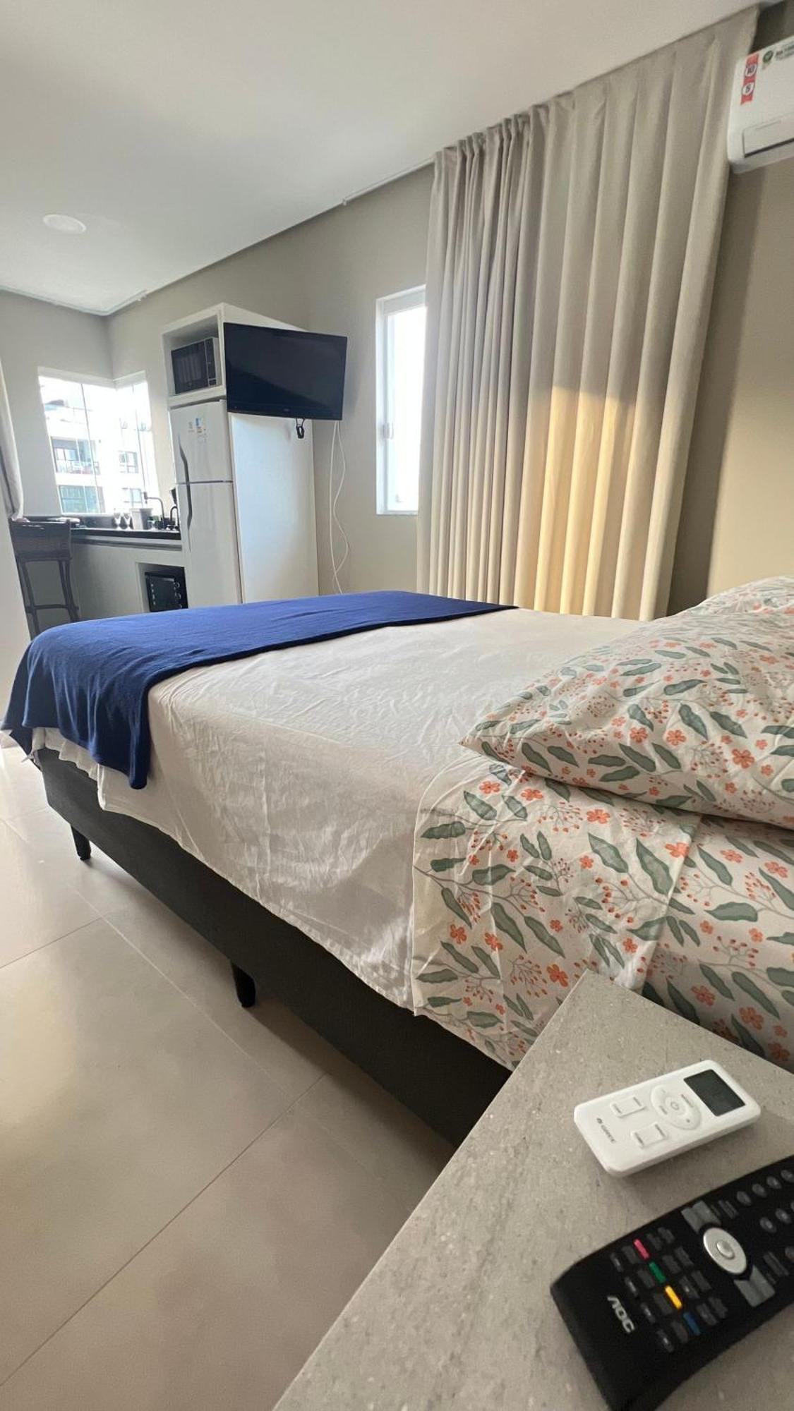 Residencial Tia Dilma Apartment บอมบินญัส ภายนอก รูปภาพ