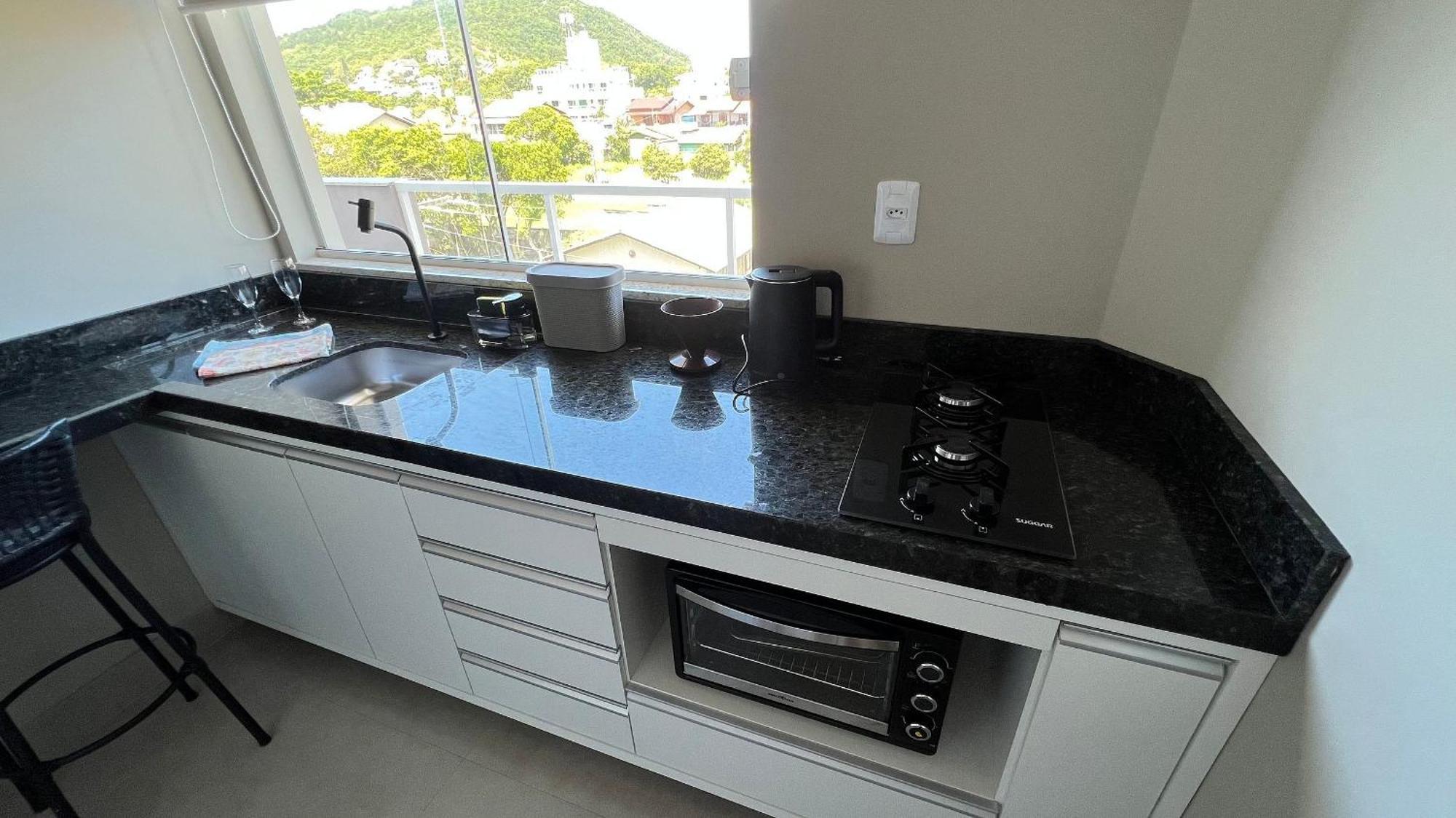 Residencial Tia Dilma Apartment บอมบินญัส ภายนอก รูปภาพ