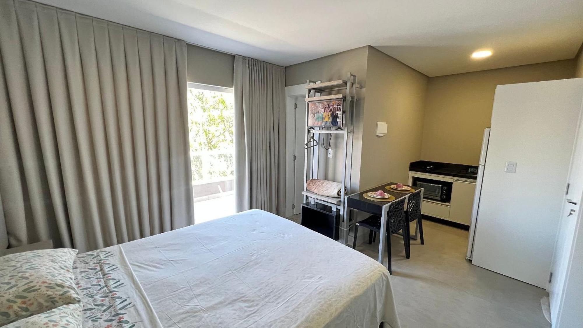 Residencial Tia Dilma Apartment บอมบินญัส ภายนอก รูปภาพ