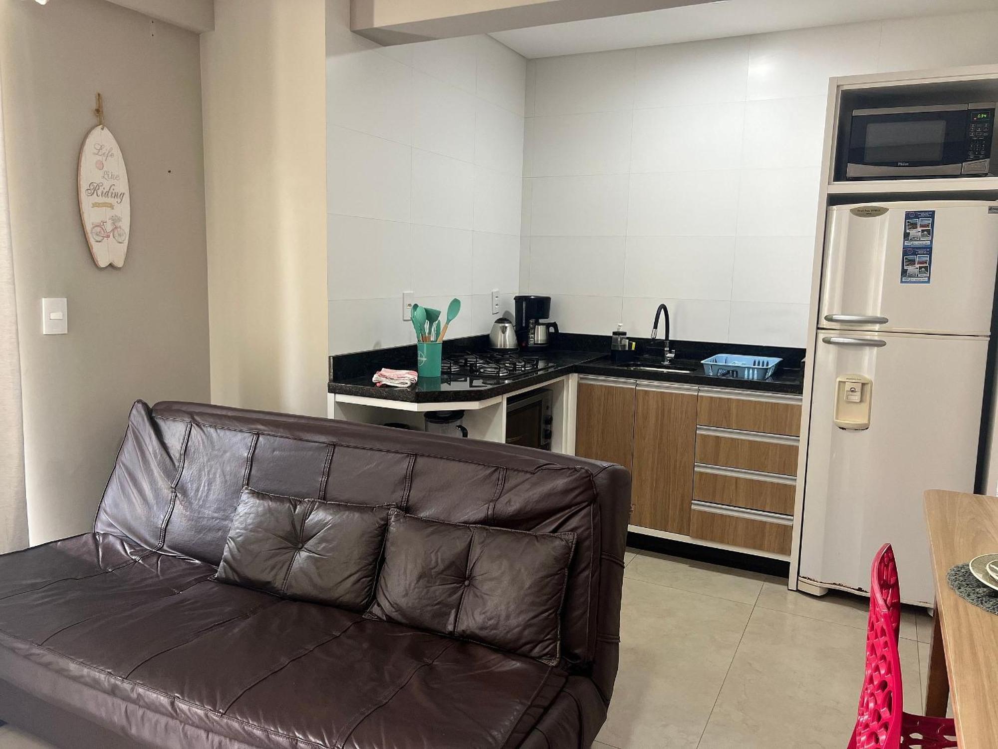 Residencial Tia Dilma Apartment บอมบินญัส ภายนอก รูปภาพ