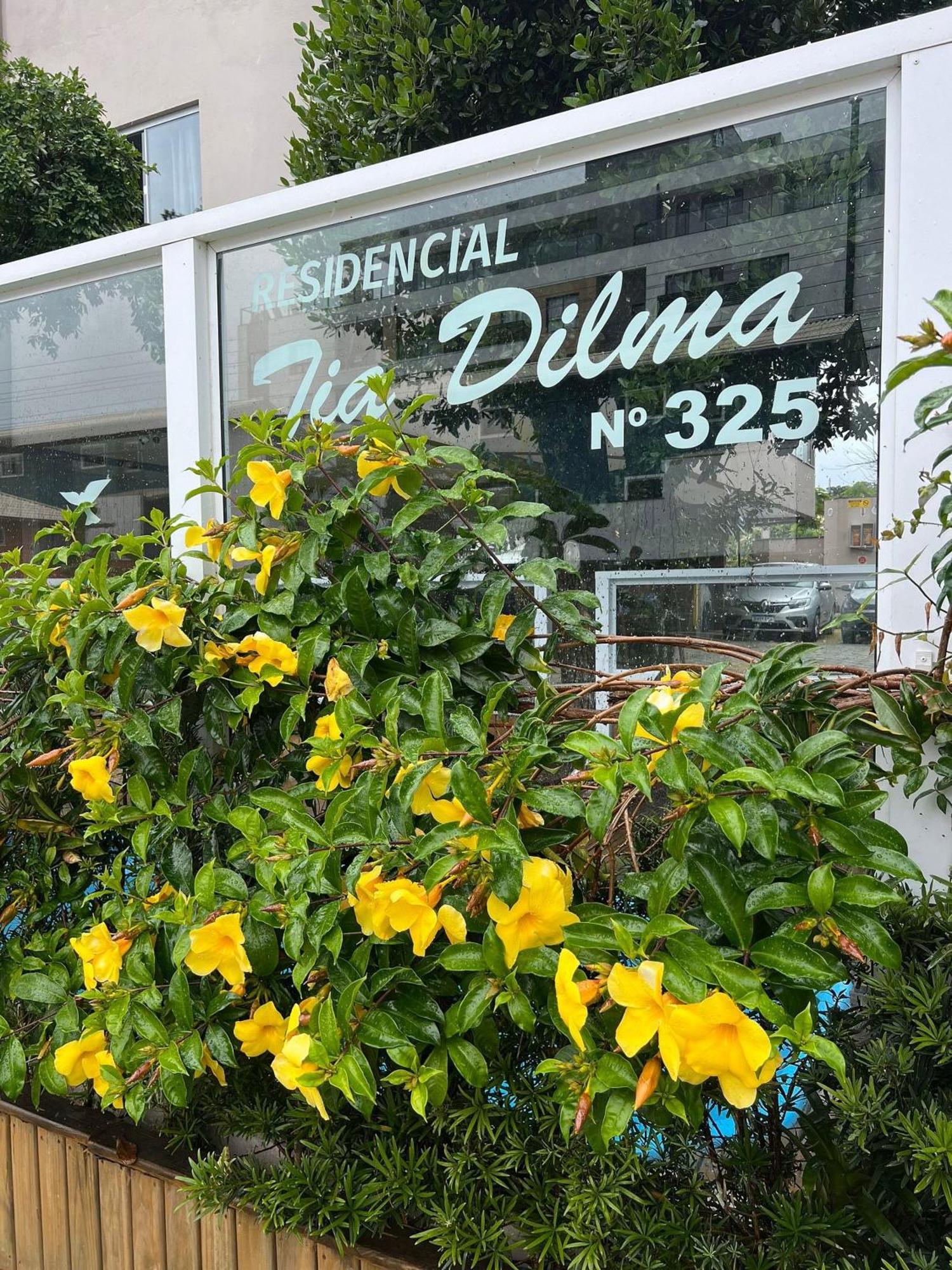 Residencial Tia Dilma Apartment บอมบินญัส ภายนอก รูปภาพ