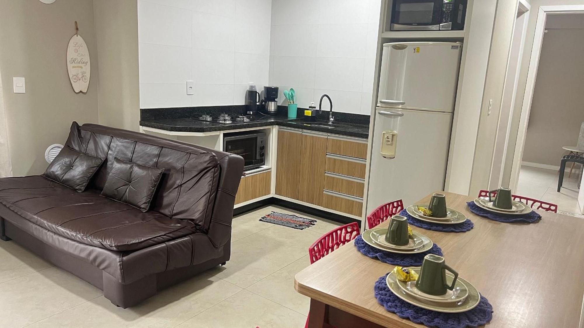 Residencial Tia Dilma Apartment บอมบินญัส ภายนอก รูปภาพ