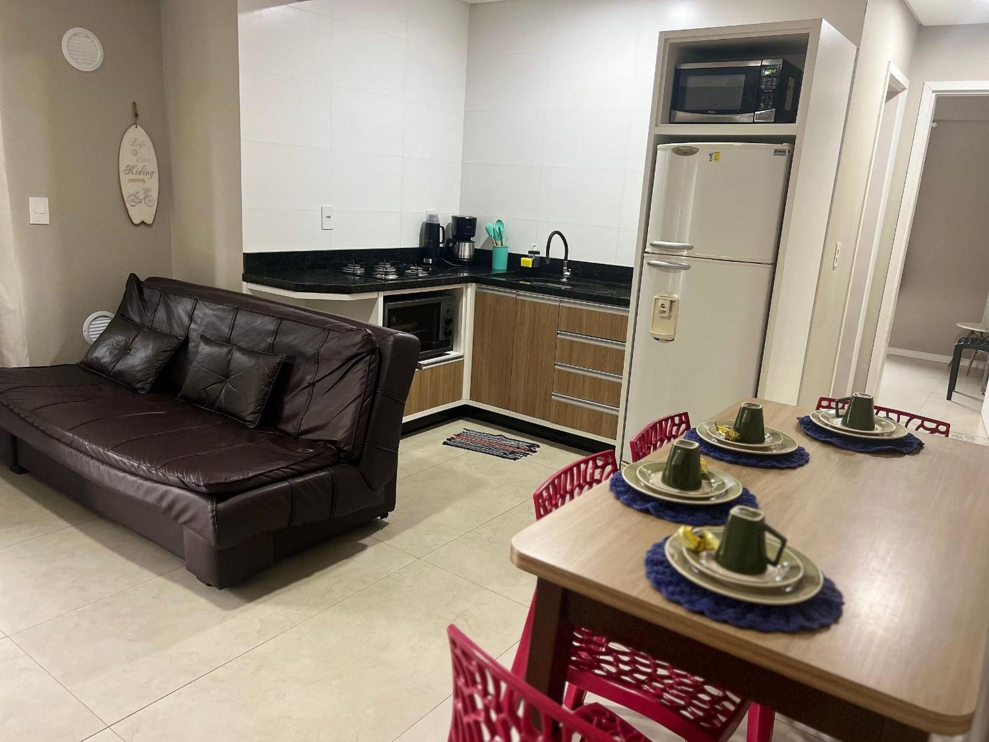 Residencial Tia Dilma Apartment บอมบินญัส ภายนอก รูปภาพ